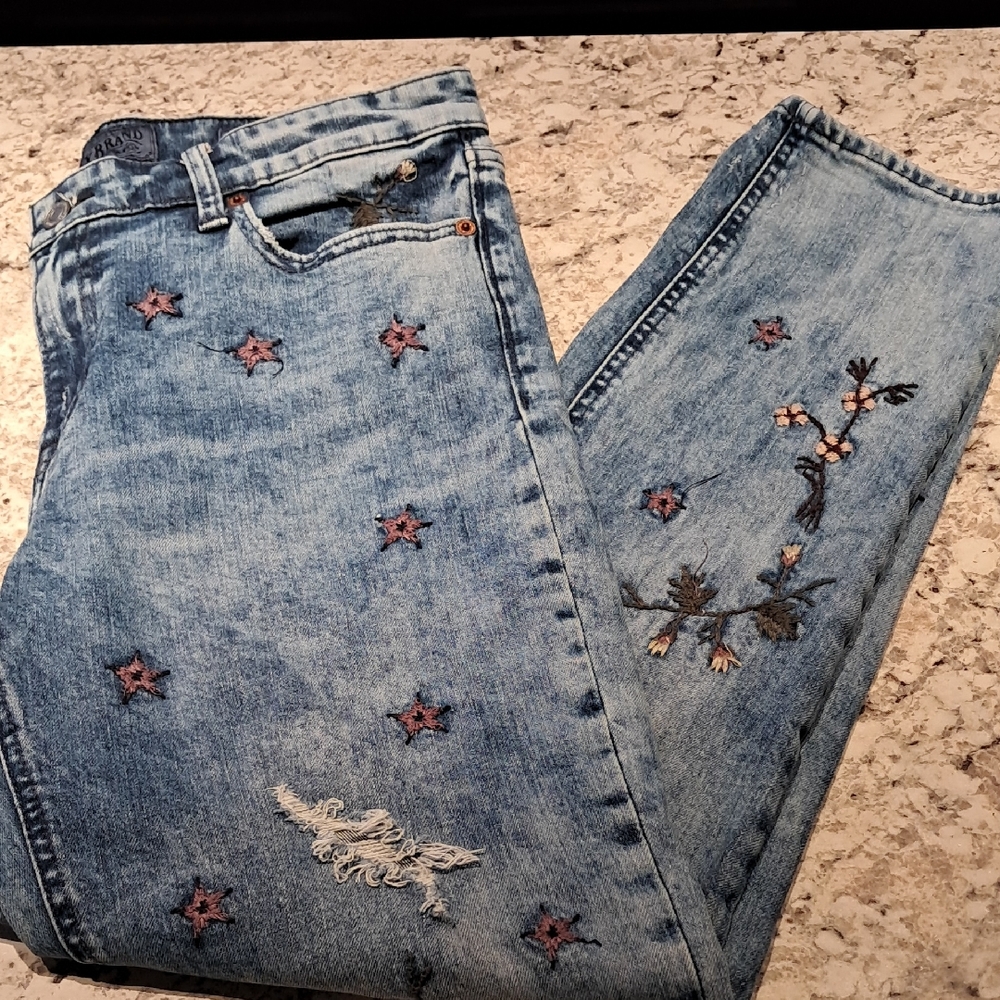 Lucky Brand Light Blue Embroidered Sienna Slim Boyfriend Jeans Size 6/30